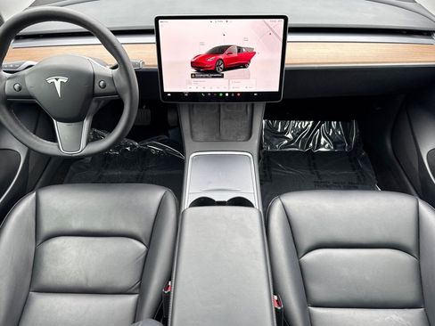 Used 2023 Tesla Model 3 Standard Range image 16