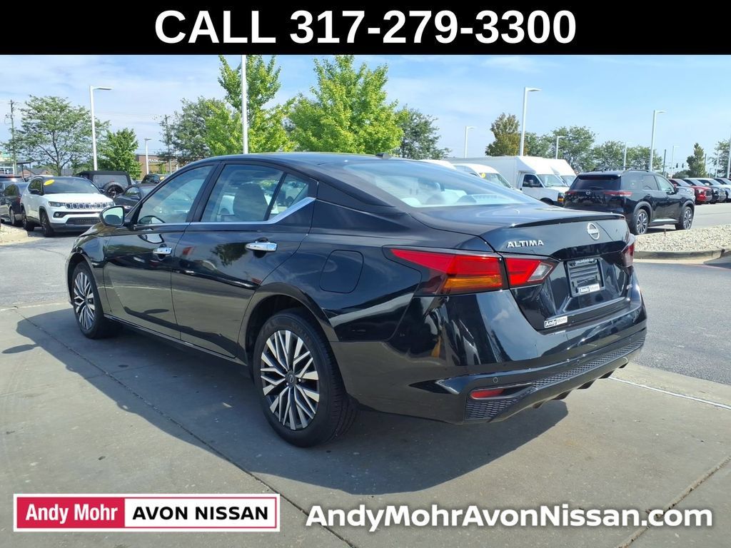 Used 2025 Nissan Altima 2.5 SV AWD/4WD image 6