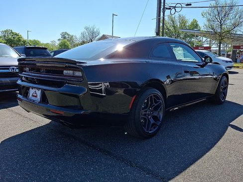New 2026 Dodge Charger R/T w/ Performance Handling Group AWD/4WD image 5