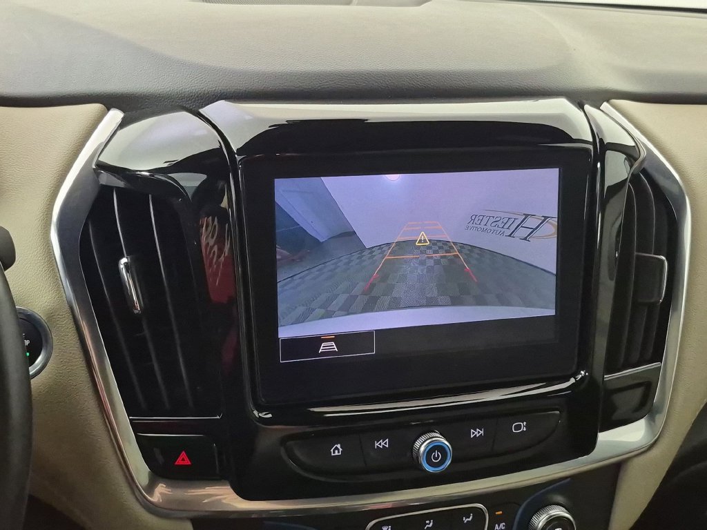 Certified 2022 Chevrolet Traverse LT FWD image 25
