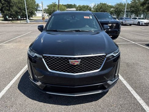 Used 2025 Cadillac XT6 Luxury AWD/4WD image 10
