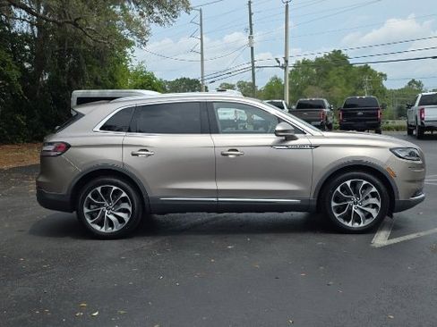 Used 2021 Lincoln Nautilus Reserve w/ Cargo Utility Package FWD image 8