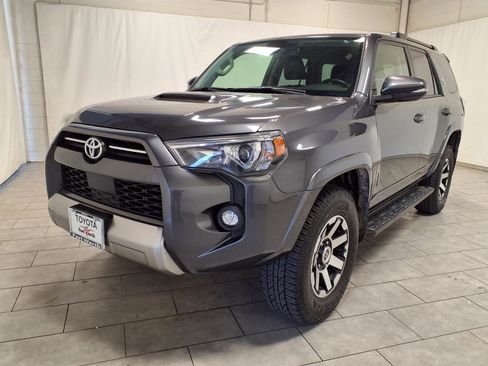 Used 2021 Toyota 4Runner TRD Off-Road Premium image 3