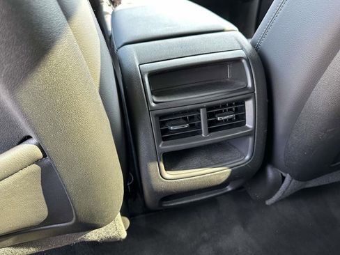 Used 2023 Cadillac XT5 Luxury AWD/4WD image 13