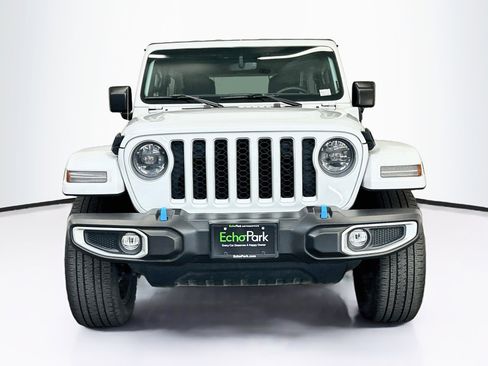 Used 2023 Jeep Wrangler Unlimited Sahara AWD/4WD image 2