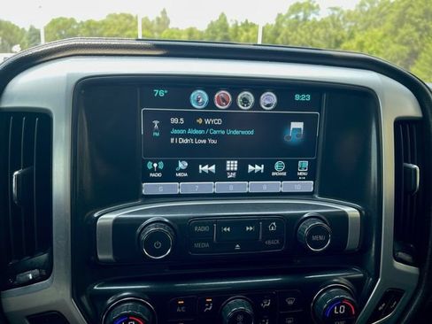 Used 2018 GMC Sierra 1500 SLE w/ SLE Value Package AWD/4WD image 14