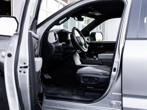 Used 2025 Toyota Tundra Limited w/ TRD Off-Road Package image 27