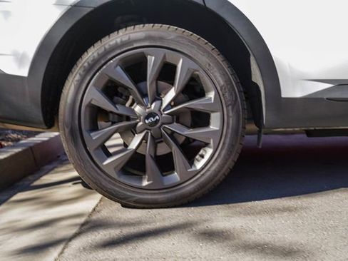 Certified 2022 Kia Sorento SX Prestige image 10