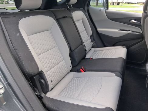 Used 2019 Chevrolet Equinox LS w/ LS Convenience Package FWD image 18