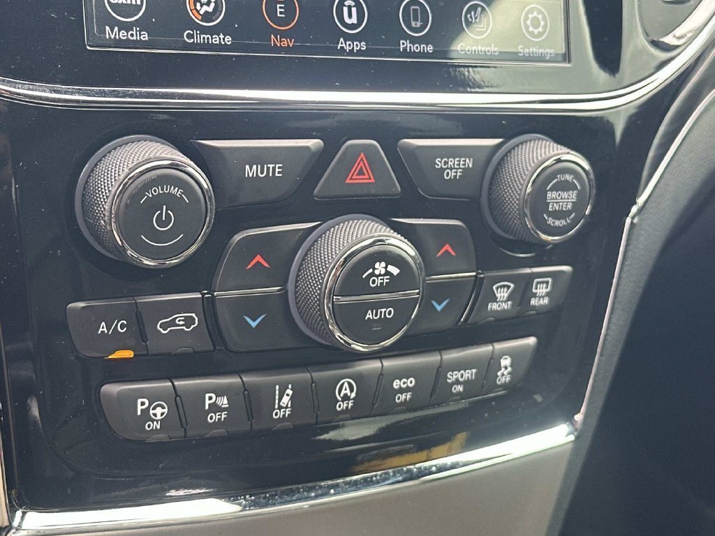 Used 2021 Jeep Grand Cherokee Limited w/ Quick Order Package 28K 80th AWD/4WD image 22