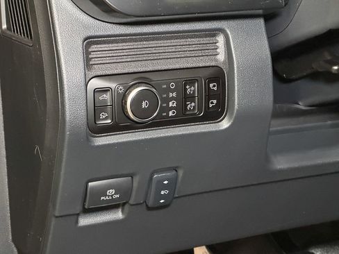 New 2026 Ford F350 Lariat w/ Black Appearance Package image 22