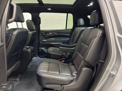 Used 2026 Chevrolet Traverse High Country AWD/4WD image 13