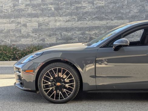 New 2026 Porsche Panamera 4 image 11
