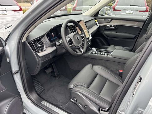 Used 2026 Volvo XC90 B6 Ultra w/ Protection Package AWD/4WD image 24
