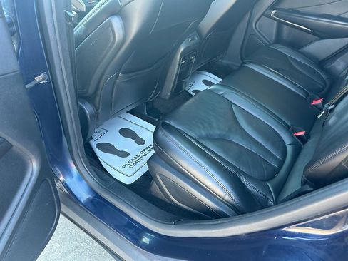 Used 2016 Lincoln MKC Reserve w/ Lincoln MKC Climate Package image 9