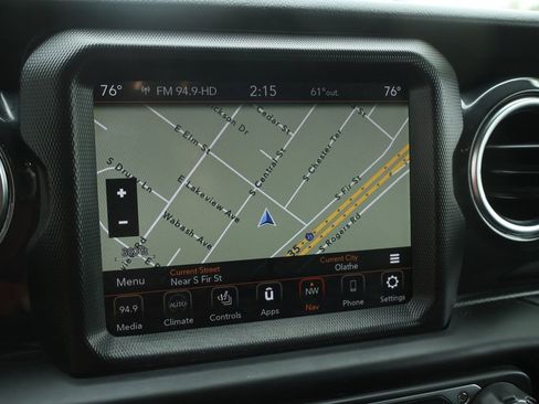 Used 2020 Jeep Wrangler Unlimited Sahara AWD/4WD image 38
