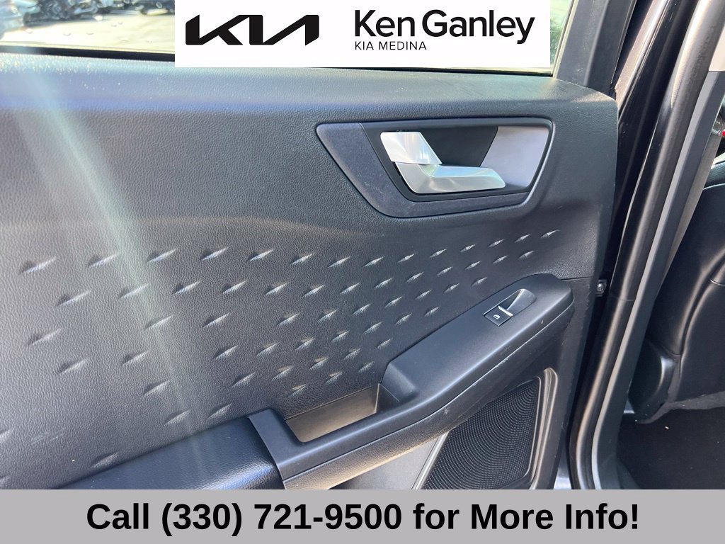 Used 2020 Ford Escape SEL AWD/4WD image 44