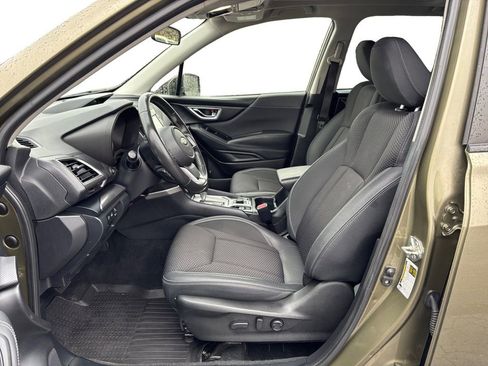 Used 2022 Subaru Forester Premium image 10