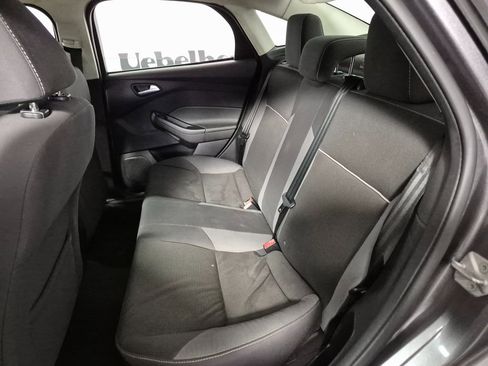 Used 2013 Ford Focus SE w/ SE Winter Pkg image 20