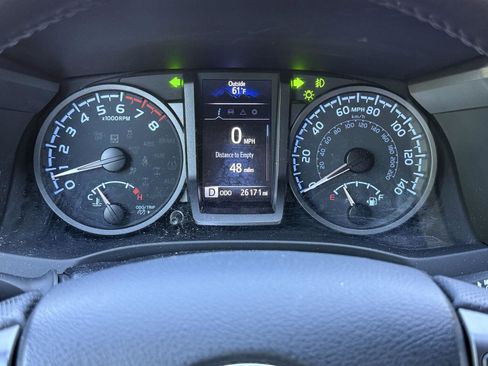 Used 2023 Toyota Tacoma TRD Off-Road w/ Black Out Package (TMS) AWD/4WD image 39