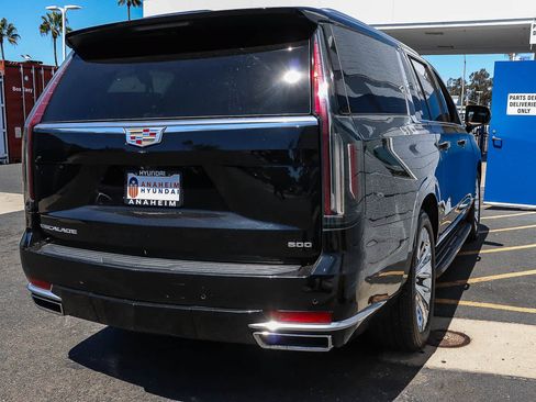 Used 2023 Cadillac Escalade ESV Premium Luxury Platinum AWD/4WD image 13