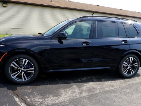 New 2027 BMW X7 xDrive40i w/ Executive Package AWD/4WD image 2