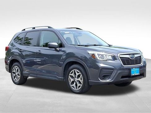 Used 2020 Subaru Forester Premium AWD/4WD image 1