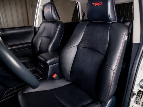 Used 2021 Toyota 4Runner TRD Off-Road Premium AWD/4WD image 5
