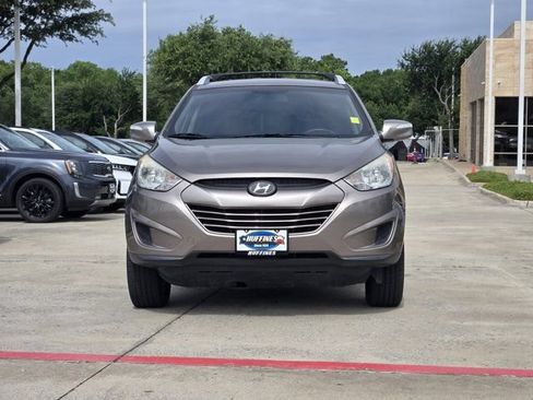 Used 2012 Hyundai Tucson GLS FWD image 2