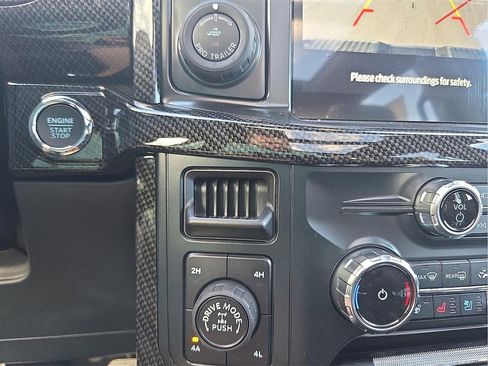 New 2025 Ford F150 Lariat w/ Equipment Group 501A Mid image 17