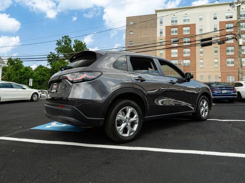 Used 2025 Honda HR-V LX image 3