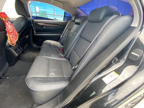 Used 2017 Lexus ES 350 w/ Navigation System Package FWD image 16
