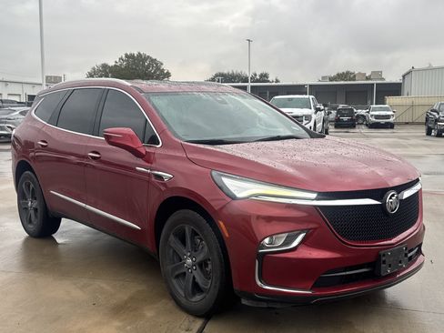 Used 2023 Buick Enclave Essence w/ Experience Buick Package image 15