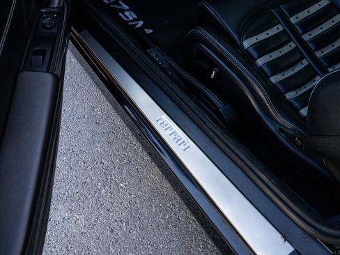 Certified 2002 Ferrari 575M Maranello image 21