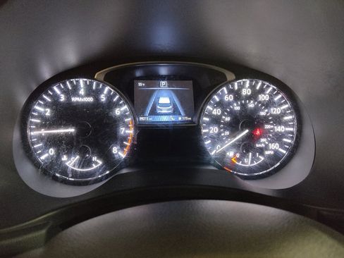 Used 2016 Nissan Pathfinder SL w/ SL Tech Package image 23