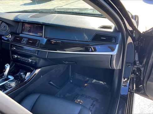 Used 2015 BMW 528i Sedan image 18