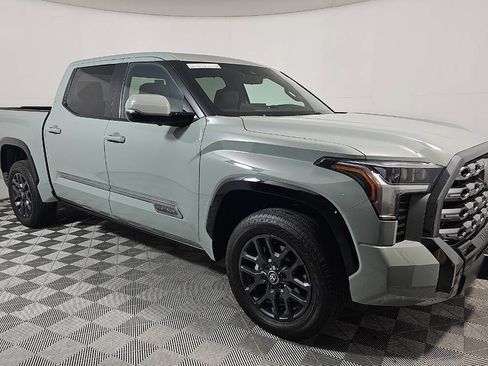Used 2025 Toyota Tundra Platinum AWD/4WD image 1