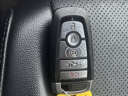 Used 2021 Ford F150 Lariat AWD/4WD image 45