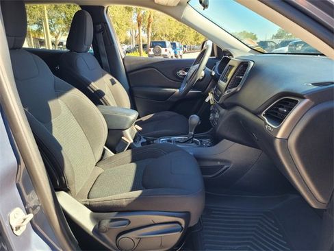Certified 2020 Jeep Cherokee Latitude image 18