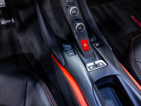 Used 2021 Ferrari 812 GTS RWD image 52