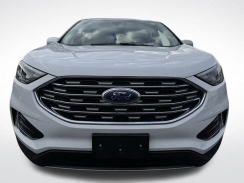 Used 2022 Ford Edge SEL w/ Convenience Package image 2