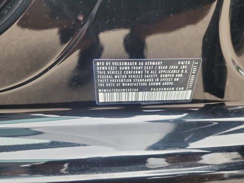 Certified 2025 Volkswagen GTI Autobahn image 25