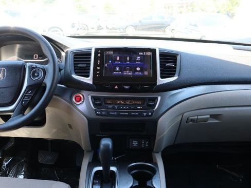 Used 2018 Honda Pilot EX image 21