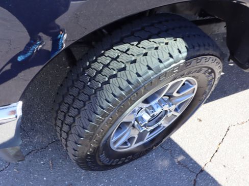 Used 2025 Ford F250 Lariat image 40