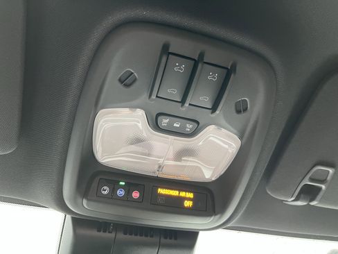 Used 2024 Chevrolet Colorado ZR2 w/ ZR2 Bison Edition image 39