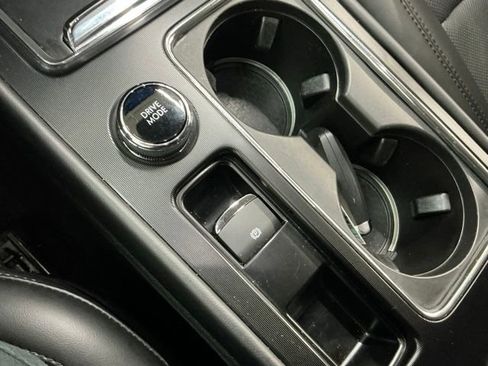 Used 2024 Lincoln Corsair Reserve image 21