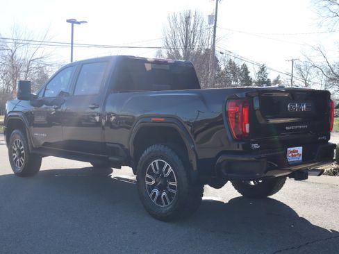 Used 2022 GMC Sierra 2500 AT4 w/ AT4 Premium Plus Package image 9