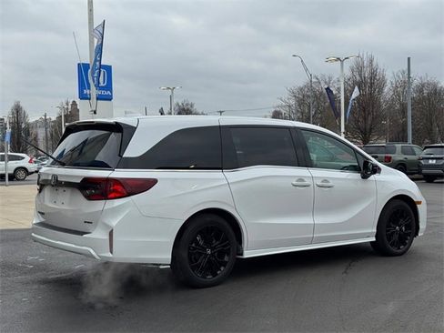 Certified 2026 Honda Odyssey Sport-L image 3