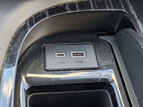 Used 2021 Cadillac Escalade Sport w/ Driver Assist Tech Package image 28