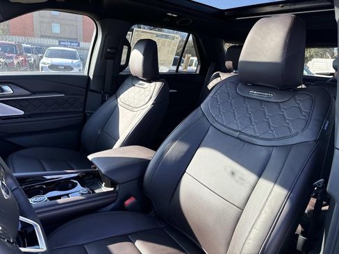 New 2026 Ford Explorer Platinum w/ LUX Leather Package image 7